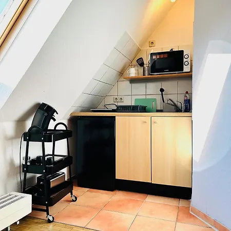Galerie-dachstudio- Ruhig & Kompakt-waschmaschine- Wlan- Parkplatz アパート ウォルフスブルク